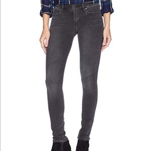 LEVI’S 711 SKINNY BLACK JEANS